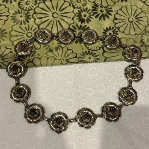 3-D Silver Metal Rose Flower Link Choker NECKLACE EARRINGS SET - Picture 8 of 11